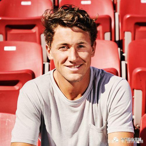 篮球公园曾凡博.