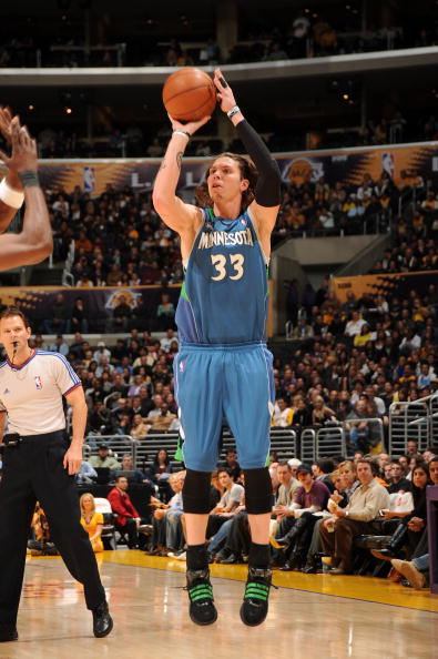 传球还是射 传球还是射