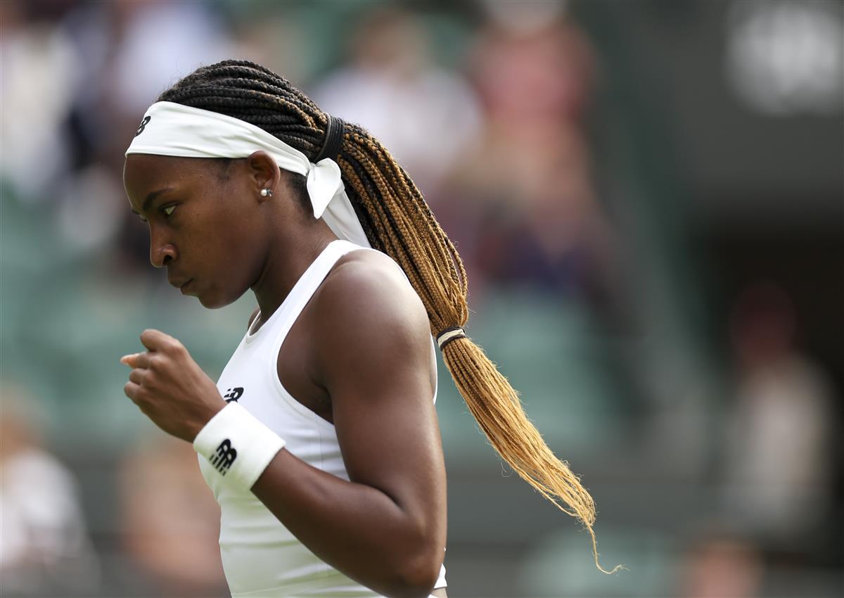 哈登紧随其 哈登紧随其