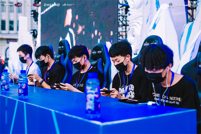 超级前锋一 超级前锋一