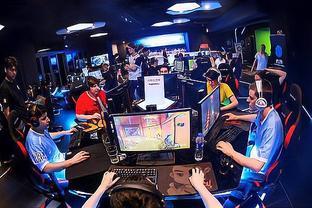 体育直击CBA：广厦110比112不敌四川