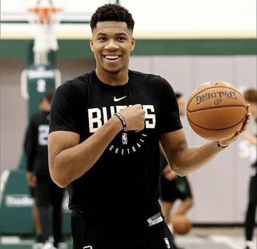 体育第25届省运会今晚开幕 记者探营后场彩排