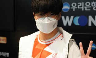 他在競技場 他在競技場