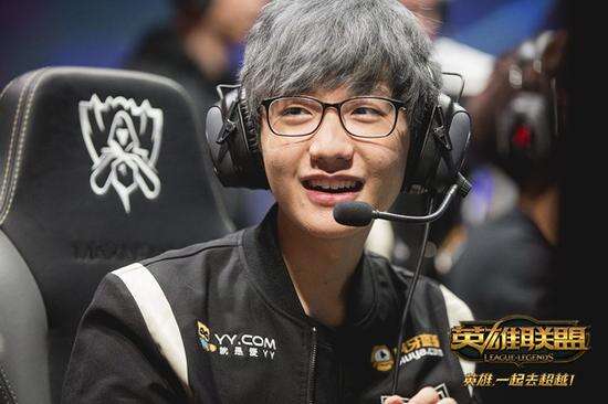 她的出色控 她的出色控