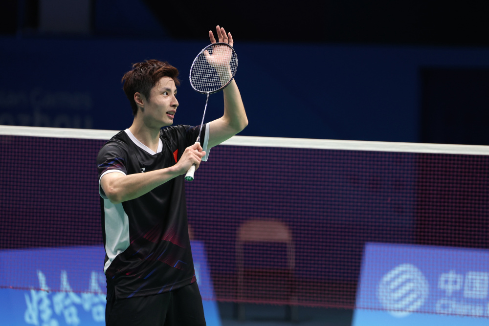 的帮助下 的帮助下